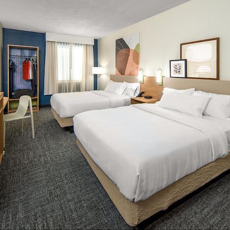 Spark By Hilton Branson Meadows ภายนอก รูปภาพ