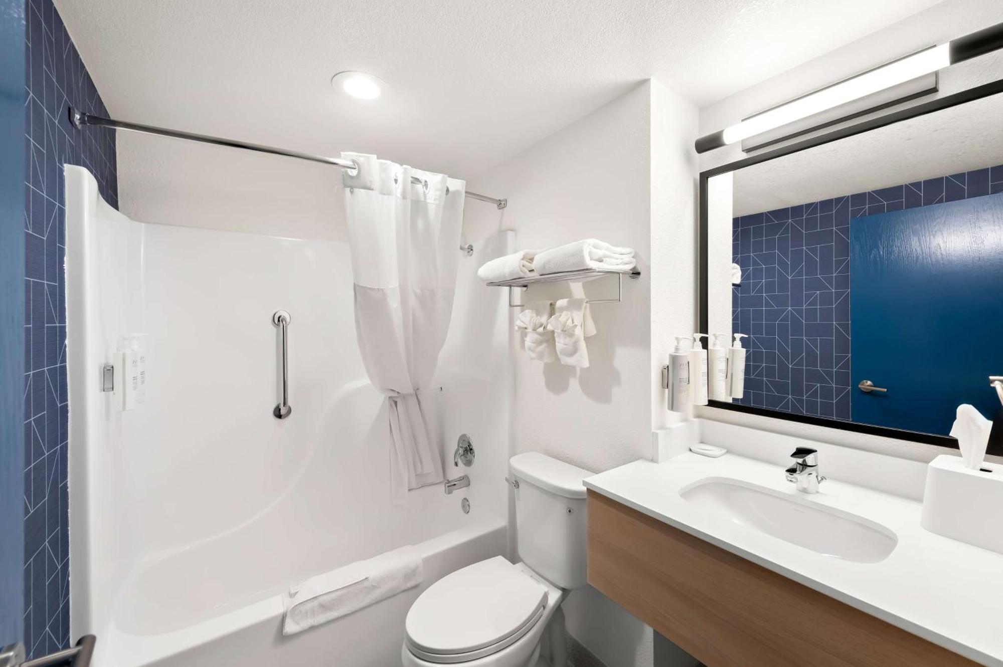 Spark By Hilton Branson Meadows ภายนอก รูปภาพ