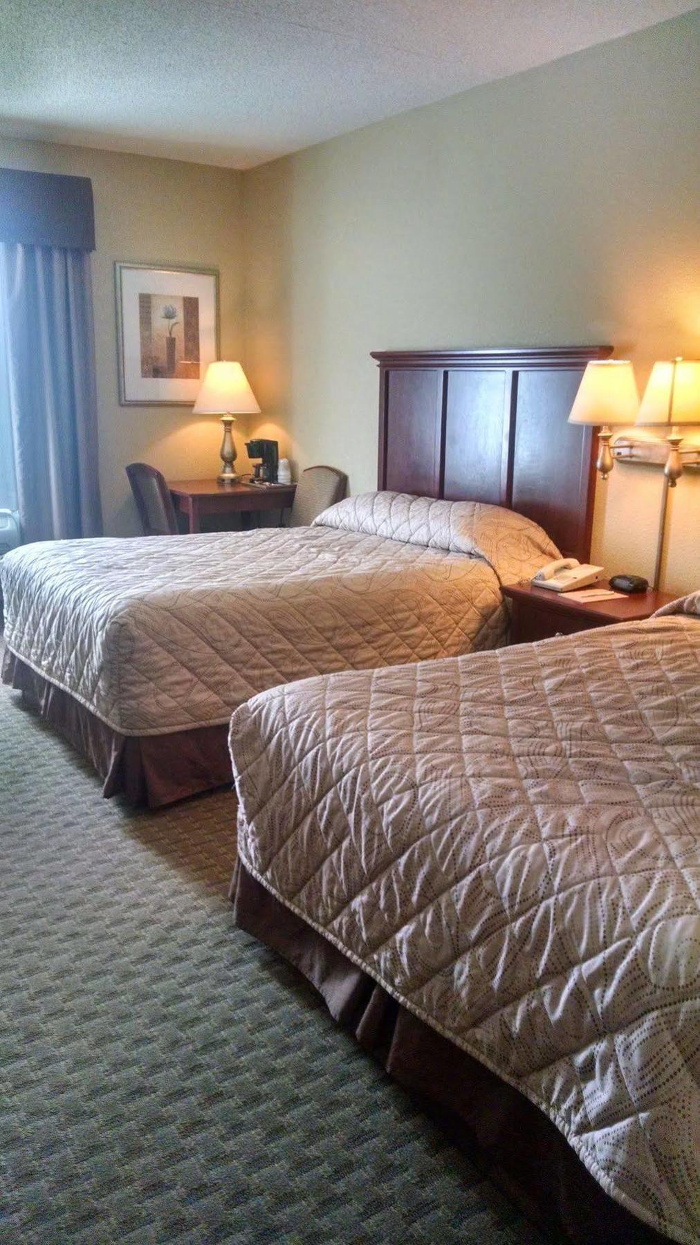 Spark By Hilton Branson Meadows ภายนอก รูปภาพ