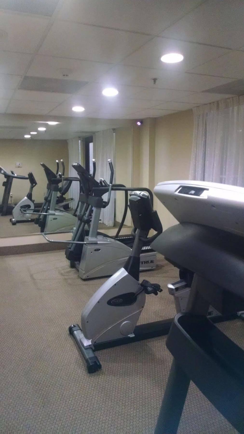 Spark By Hilton Branson Meadows ภายนอก รูปภาพ